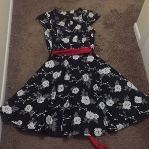 Retro Black Floral Sweetheart Swing Dress